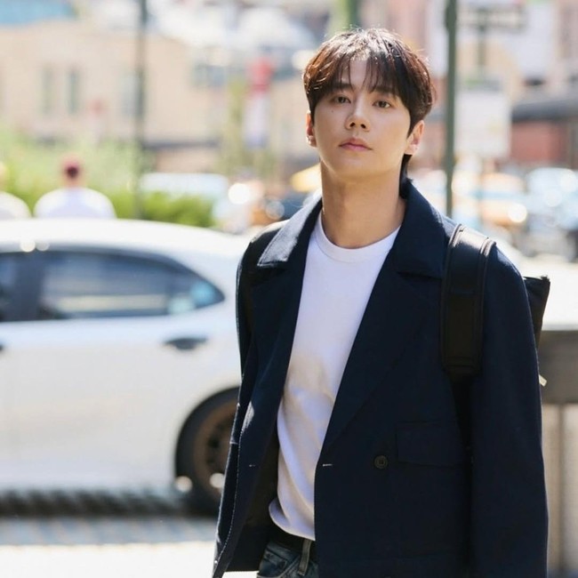Lee Jun Young Announce Wamil di Tengah Sukses Drakor Reborn Rookie