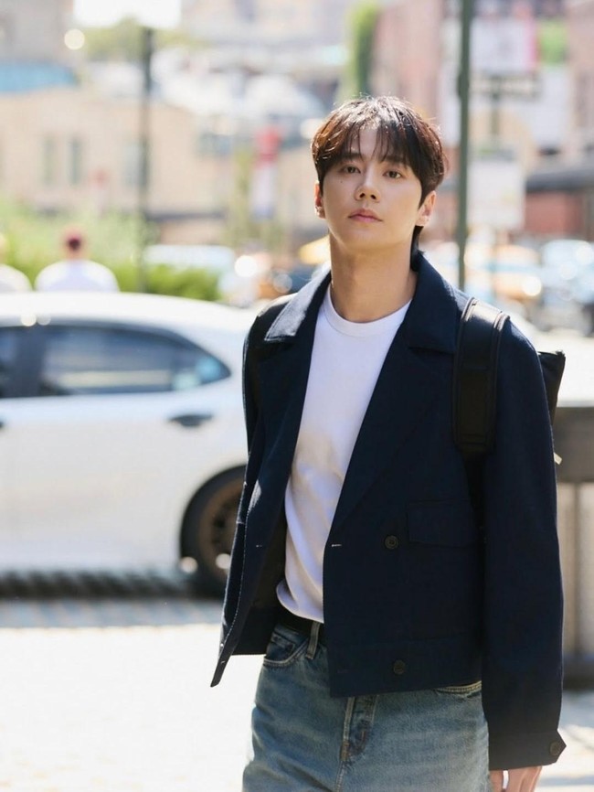 Lee Jun Young Announce Wamil di Tengah Sukses Drakor Reborn Rookie
