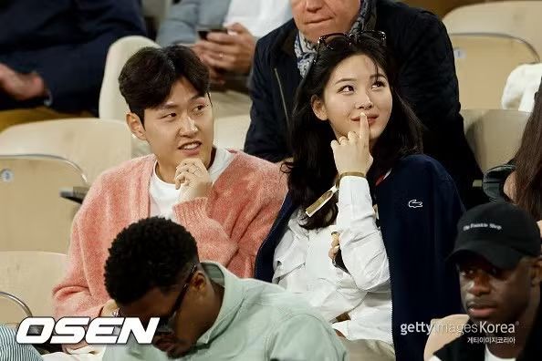 Lee Kang In dan Park Sang Hyo