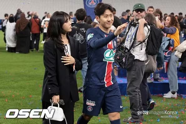 Lee Kang In dan Park Sang Hyo