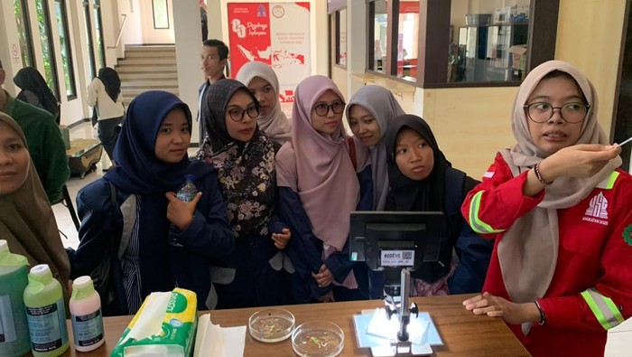 Mahasiswa di Gresik meneliti soal mikroplastik