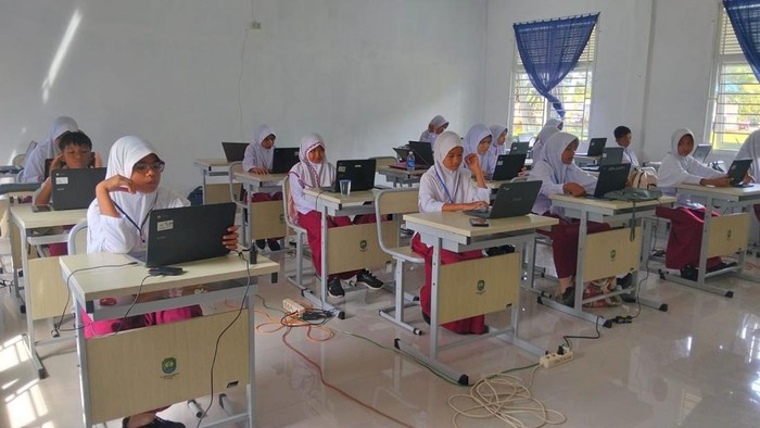 Pelaksnaan OSN-K 2026 jenjang SD-SMP diikuti total 716 ribu peserta.