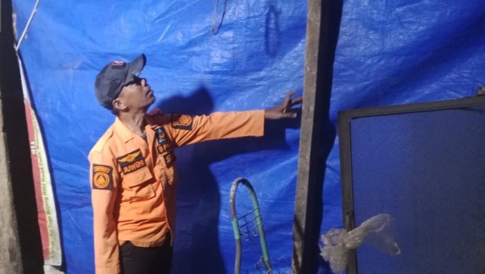 Rumah warga di Cigudeg Bogor rusak diterjang angin kencang (Dok istimewa).