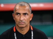 Tunisia Pecat Pelatih Sabri Lamouchi Usai Dikalahkan Swedia 1-5