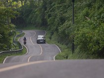 Suzuki Grand Vitara Tetap Irit di Jalur Menanjak, Ternyata Ini Rahasianya