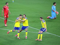 Drama VAR dan Pesta Gol, Swedia Gilas Tunisia 5-1