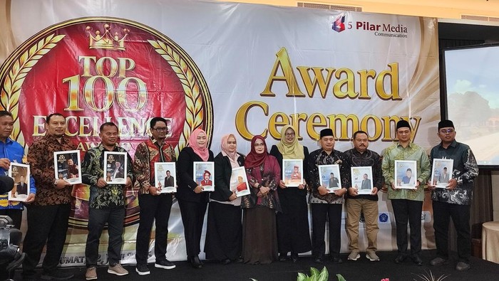 Tiga Sekolah Rakyat Raih Penghargaan Top 100 Excellence Award 2026