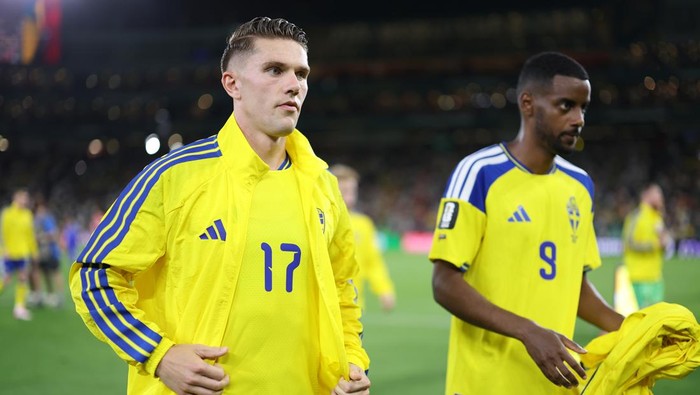 MONTERREY, MEXICO - JUNE 14: Viktor Gyokeres #17 and Alexander Isak #9 of Sweden are seen before the FIFA World Cup 2026 Group F match between Sweden and Tunisia at Monterrey Stadium on June 14, 2026 in Monterrey, Mexico. (Photo by Ryan Pierse - FIFA/FIFA via Getty Images)
