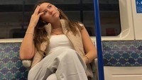 Konten Menyendiri Ramai di TikTok, Bangkitnya Tren 'Loneliness Influencer'