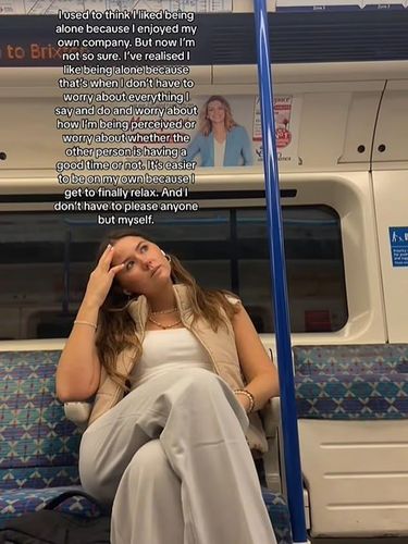 Tren 'Loneliness Influencer' Ramai di TikTok