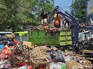 BBM Naik, Pemkab Cianjur Bakal Tambah Anggaran Operasional Truk Sampah