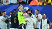 Sebelum Ada 'Hydration Break', Bagaimana Pemain Bola Memenuhi Kebutuhan Hidrasi?