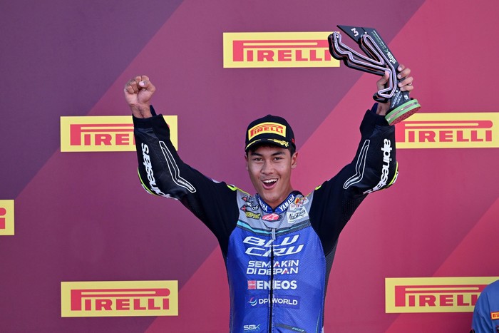 Aldi Satya Mahendra raih podium ketiga pada race 2 WorldSSP Misano Italia 2026