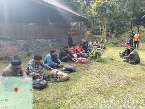 13 Pendaki Gunung Semeru Lewat Jalur Ilegal Diamankan