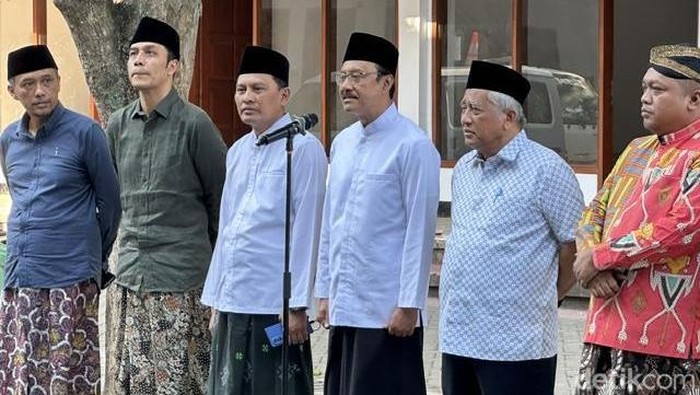 Gus Ipul, Prof M.Nuh dan Gus Kautsar meninjau persiapan Ponpes Ploso Kediri jelang Munas-Konbes NU