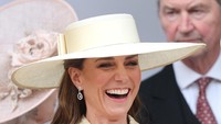 Gaya Kate Middleton Disebut Mirip Ratu Camilla, Ada Pesan di Baliknya