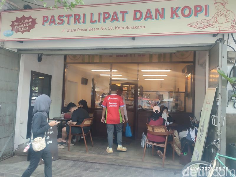 Dokter Anak Ini Sulap Kue Grem Jadi Pastri Lipat Viral di Solo