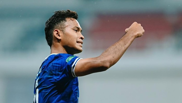 Pemain muda PSIS, Krisna Jhon dipastikan bertahan musim depan.