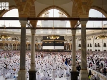 Foto: Kiswah Kabah Diganti buat Sambut Tahun Baru Islam