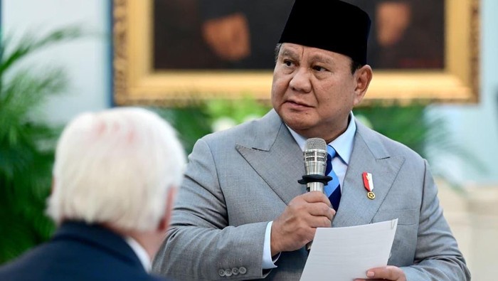 Prabowo saat jamu makan siang Presiden Jerman Frank-Walter Steinmeier di Istana Negara, Senin (15/6/2026)