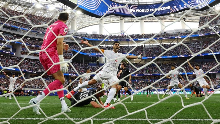 Soccer Football - FIFA World Cup 2026 - Group G - Iran v New Zealand - Los Angeles Stadium, Inglewood, California, U.S. - June 15, 2026 Irans Mehdi Taremi reacts after New Zealands Elijah Just scores their second goal REUTERS/Matthew Childs