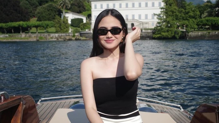 Syifa Hadju Bagikan Momen Liburan Romantis di Danau Como