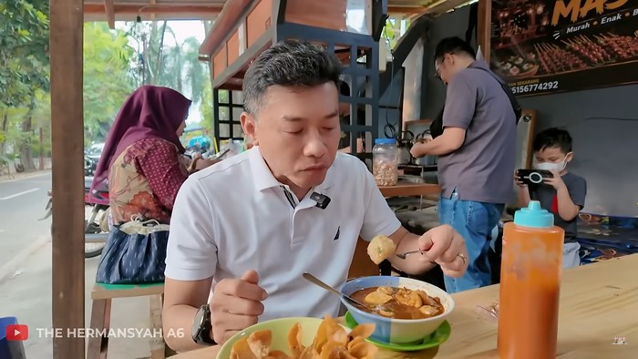 Jajan Bakso Malang Kaki Lima, Anang Hermansyah Beri Rating Segini!