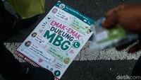 Mereka meminta agar praktik korupsi yang dapat merugikan masyarakat diberantas dan para pelakunya diproses sesuai hukum.