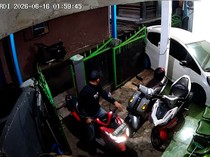 Aksi Senyap Maling di Depok, Curi 2 Motor Sekaligus dalam Semalam