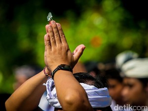 Kalender Bali 6 Oktober 2026: Tak Baik Manusa Yadnya, Baik Buat Alat Tani