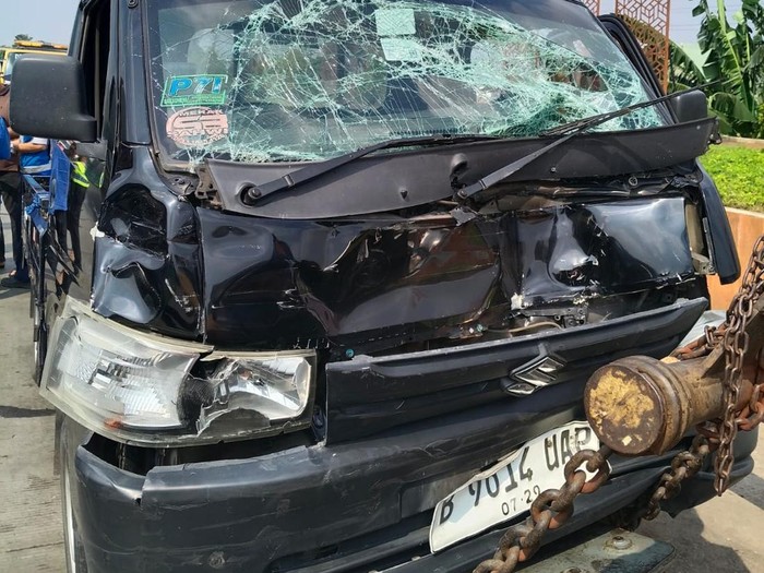Kecelakaan beruntun di Tol JORR (dok istimewa)