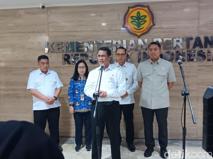 Konferensi Pers Mentan