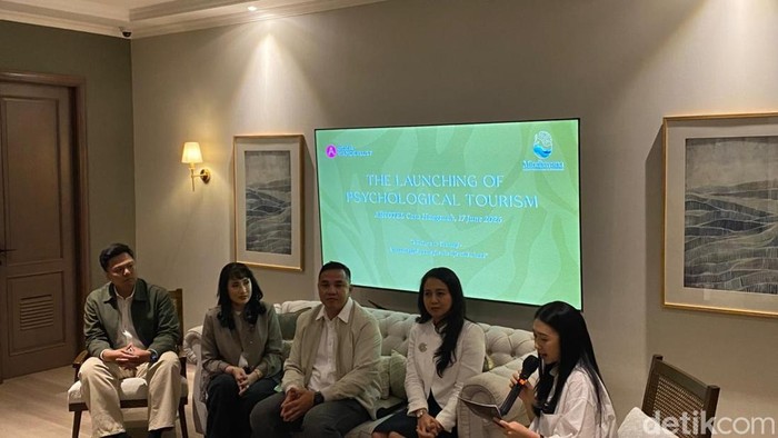 Konferensi pers wisata psikologi yang diluncurkan oleh Artotel Group bekerjasama dengan PT. Perisai Psikologi Indonesia