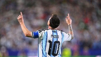 Messi Tersanjung Lewati Gol Ronaldo