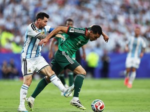 Kontroversi Messi Lolos Kartu Merah, Aljazair Ngadu ke FIFA
