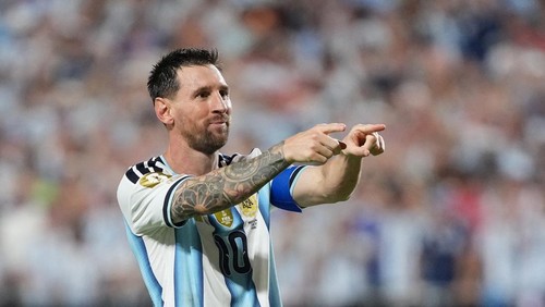 Soccer Football - FIFA World Cup 2026 - Group J - Argentina v Algeria - Kansas City Stadium, Kansas City, Missouri, U.S. - June 16, 2026 Argentinas Lionel Messi celebrates scoring their third goal to complete a hat-trick IMAGN IMAGES via Reuters/Jay Biggerstaff