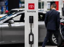 Terkuak! Ini Alasan Toyota Nggak Mau Hijrah Total ke Mobil Listrik