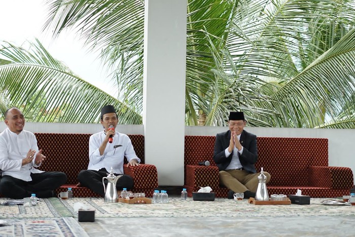 Mardiono sowan ke Ustaz Abdul Somad