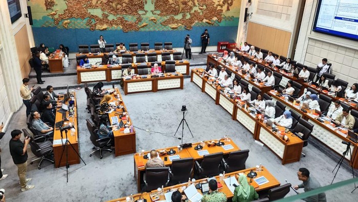 Menteri Pariwisata Widiyanti Putri Wardhana dicecar soal kunjungan wisman ke RI (Matius Alfons/detikcom)