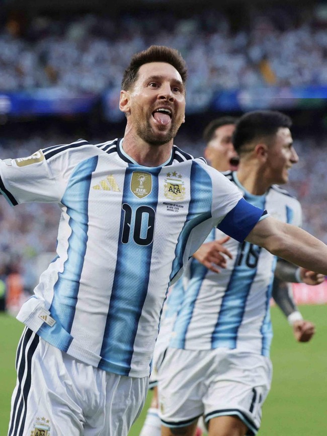 Messi Belum Habis, Hat-trick Sang GOAT Antar Argentina Hancurkan Aljazair 3-0
