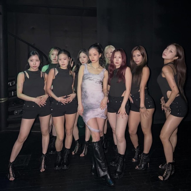 “Dia seperti seorang ahjumma yang membesarkan anak dan mengikuti kelas dance sebagai hobi,” “Sepertinya dia terlalu banyak minum bir,” “Aku pikir dia hamil,” tulis sejumlah netizen di bawah unggahannya. Foto: dok. Instagram @hyeri_0609