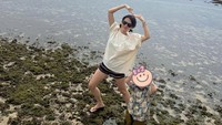 Son Ye Jin Tegur Oknum yang Diam-diam Foto Anak dan Hyun Bin, Ini Pesannya