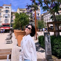 Untuk perannya di drama Korea Tantara, Song Hye Kyo rela memotong rambut panjang dan mempertahankan rambut bob. Foto: dok. Instagram @kyo1122