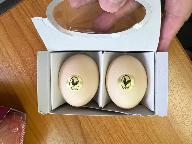 Telur Ayam Sutra Ini Harganya Rp85 Ribu per Butir, Gimana Rasanya?