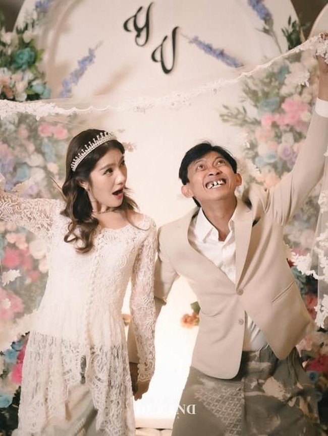 Perasaan Vini Caroline Setahun Nikah dengan Yono Bakrie