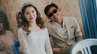 Vini Caroline menikah dengan Yono Bakrie pada 16 Juni 2025 di KUA Sungai Kunjang, Samarinda, Kalimantan Timur. Ia kilas balik lewat foto-fotonya. (Foto: dok Instagram vinicaroline)