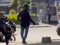 Pemotor Ancam Pendemo Pakai Parang di Makassar Diduga Kesal Jalan Ditutup