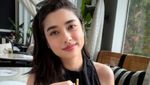 Pesona Amanda Rigby dalam Sorotan Golden Hour