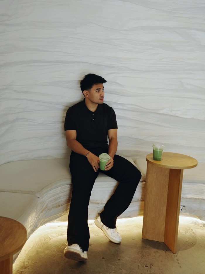 Seru! Asnawi Mangkualam Kulineran Minum Matcha hingga BBQ-an