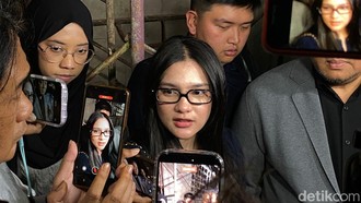 Davina Karamoy Bayar Rp233 Juta ke Hanania Travel, Kembalikan Uang Saku Rp10 Juta